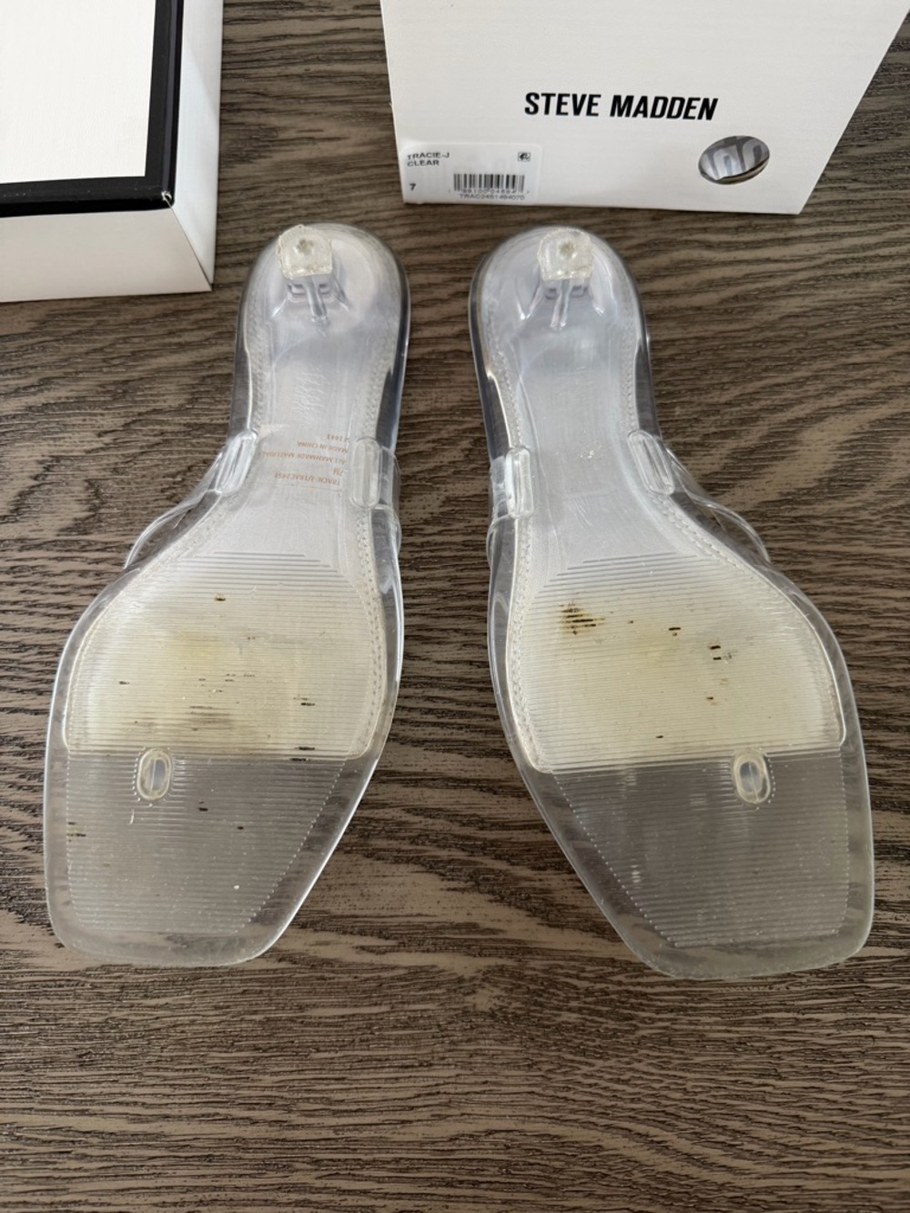 Steve Madden Tracie Clear jelly Kitten Heel Thong Sandal 7 - Picture 6 of 9
